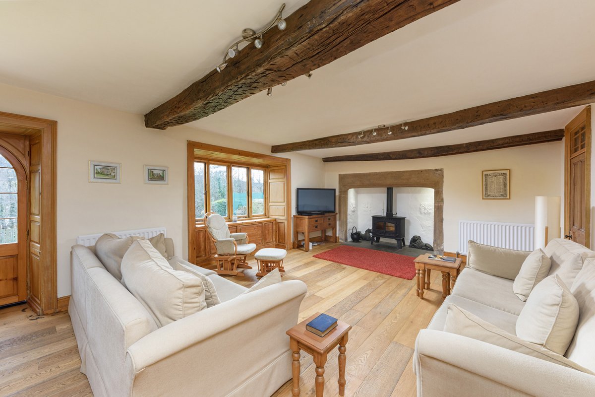 The Old Vicarage Ovingham - spacious lounge with TV and wood burner